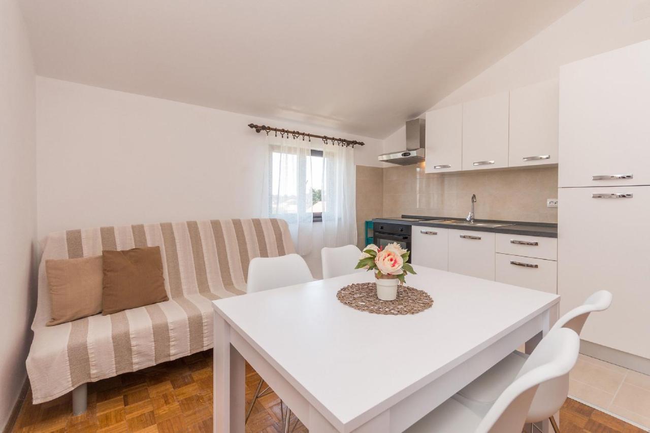 Apartment Lucija Biograd Na Moru Eksteriør bilde