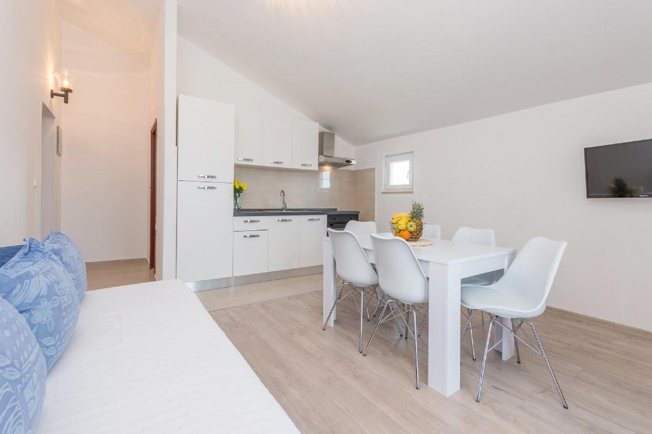 Apartment Lucija Biograd Na Moru Eksteriør bilde