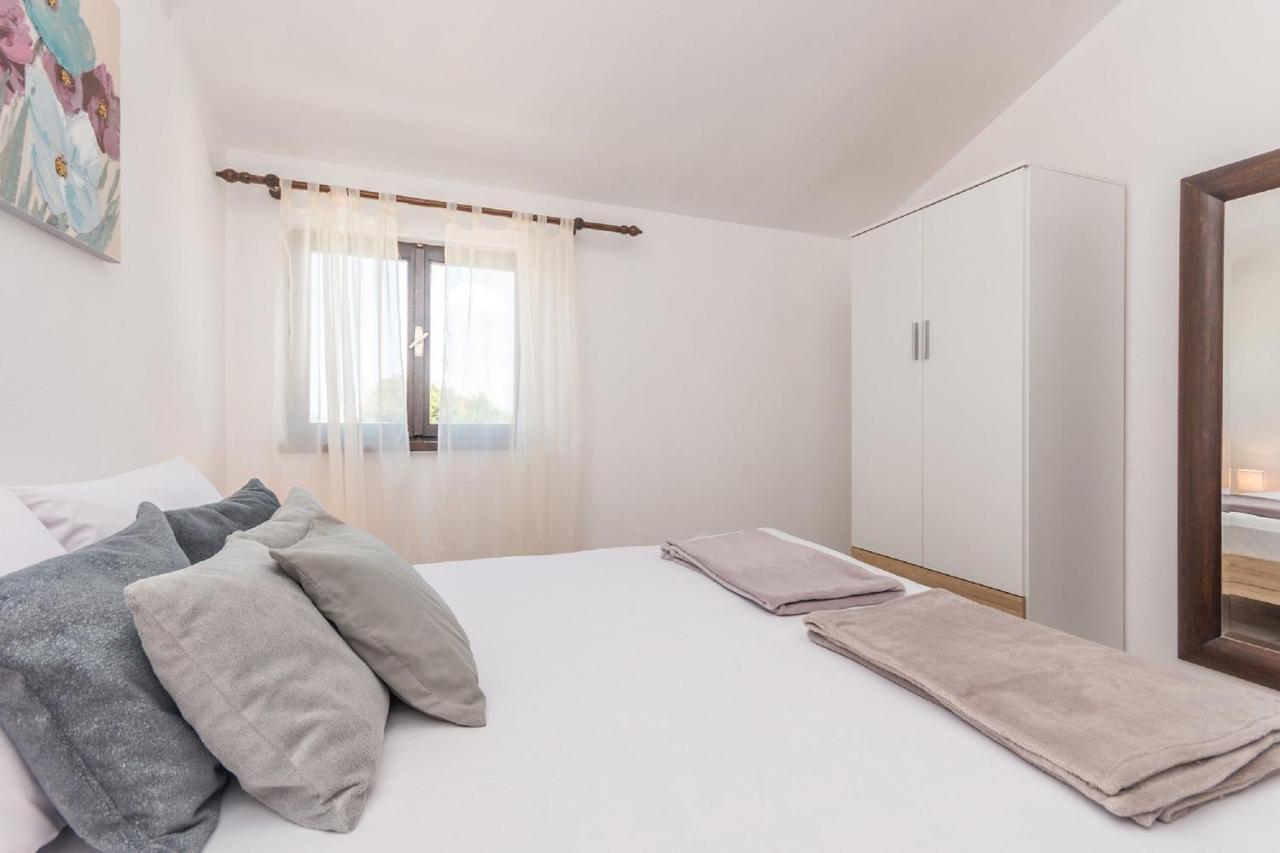Apartment Lucija Biograd Na Moru Eksteriør bilde